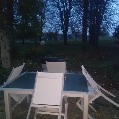 Mlle Labeaume Aigueperse (Puy-de-Dome)