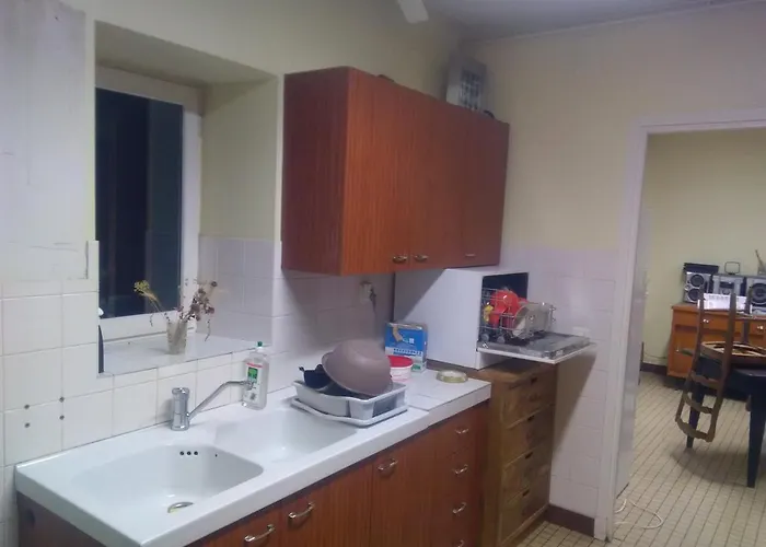 Mlle Labeaume Aigueperse (Puy-de-Dome)